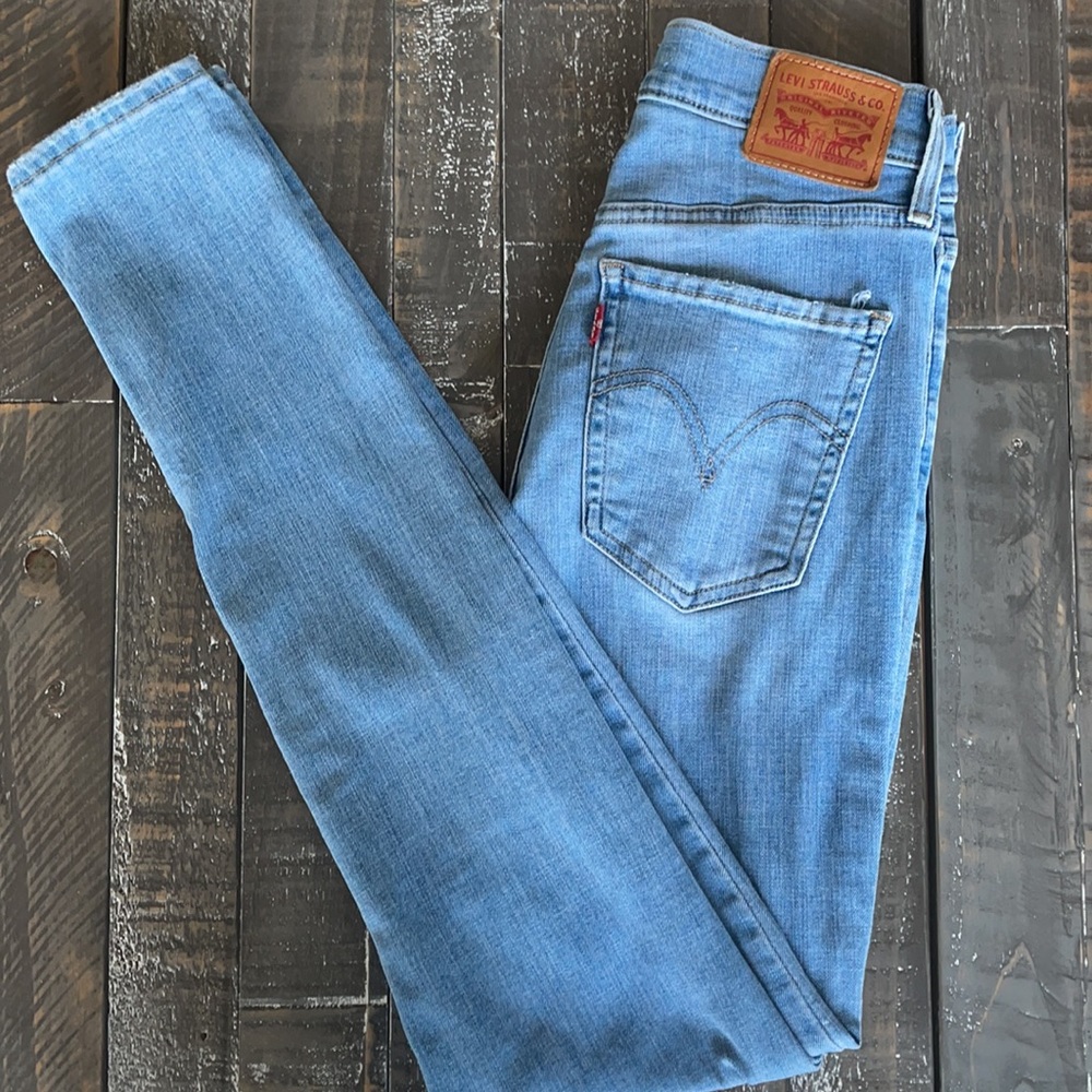 Levi Mile High Super Skinny Jeans